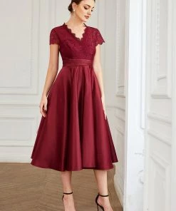 Ever-Pretty US Romantic V-neck Lace Bodice A-line Cocktail Dress 40 Ever-Pretty US Romantic V-neck Lace Bodice A-line Cocktail Dress