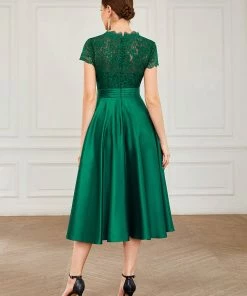 Ever-Pretty US Romantic V-neck Lace Bodice A-line Cocktail Dress