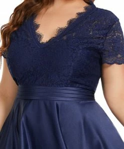 Ever-Pretty US Prom Dresses Plus Size V-neck Lace Bodice A-line Cocktail Dress With Sleeves
