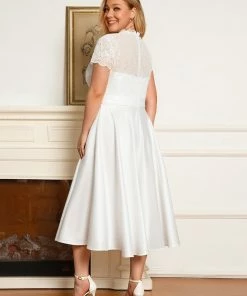 Ever-Pretty US Prom Dresses Plus Size V-neck Lace Bodice A-line Cocktail Dress With Sleeves