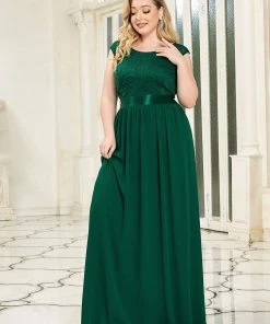 Ever-Pretty US Plus Size Classic Round Neck V Back A-Line Chiffon Bridesmaid Dresses With Lace