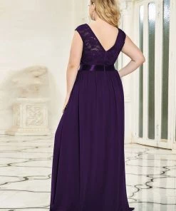Ever-Pretty US Plus Size Classic Round Neck V Back A-Line Chiffon Bridesmaid Dresses With Lace