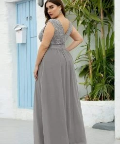 Ever-Pretty US Plus Size Classic Round Neck V Back A-Line Chiffon Bridesmaid Dresses With Lace