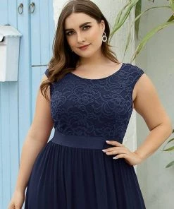 Ever-Pretty US Plus Size Classic Round Neck V Back A-Line Chiffon Bridesmaid Dresses With Lace