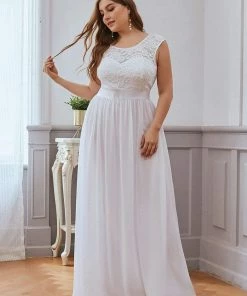 Ever-Pretty US Plus Size Classic Round Neck V Back A-Line Chiffon Bridesmaid Dresses With Lace