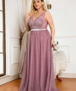 Ever-Pretty US Plus Size Women's A-Line V-Neck Floral Lace Appliques Bridesmaid Dress