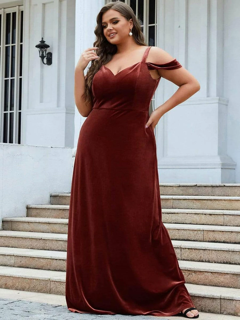 Ever-Pretty US SHOP BY OCCASION Plus Size Velvet Cold-Shoulder Sweetheart Column Bridesmaid Dress 2 Ever-Pretty US SHOP BY OCCASION Plus Size Velvet Cold-Shoulder Sweetheart Column Bridesmaid Dress